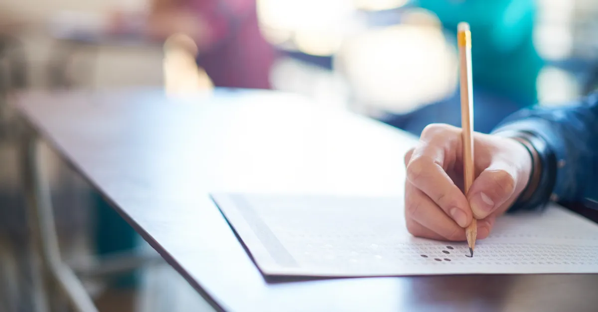 Com preparar-se per superar la prova teòrica de l'oposició de Policia Local amb èxit